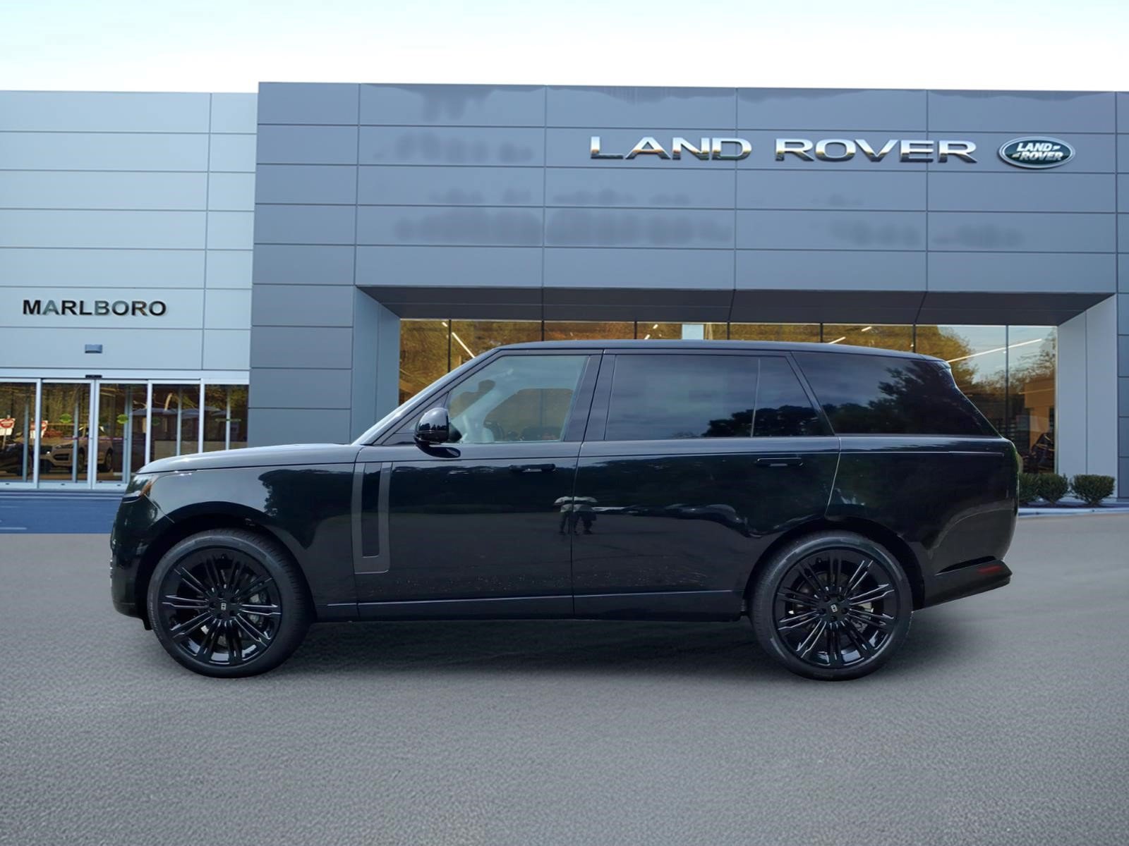 New 2027 Land Rover Range Rover Long Wheelbase SE AWD/4WD image 6