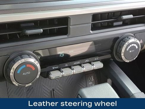 Used 2025 Toyota Tacoma TRD Sport image 19