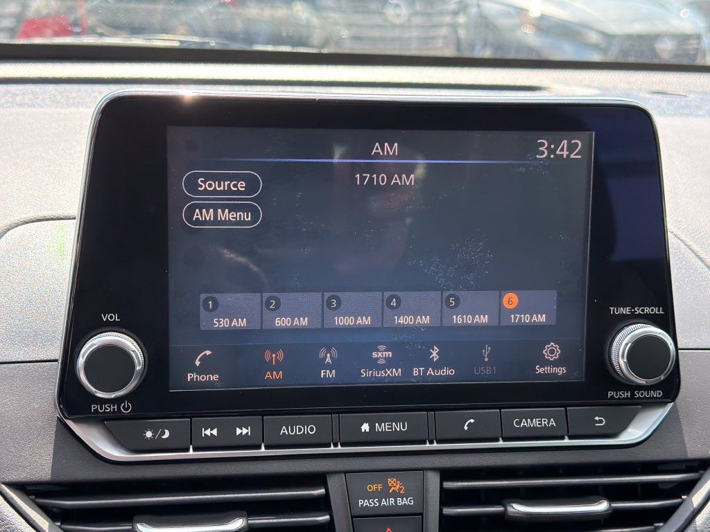 Used 2021 Nissan Altima 2.5 SV w/ SV Premium Package FWD image 28