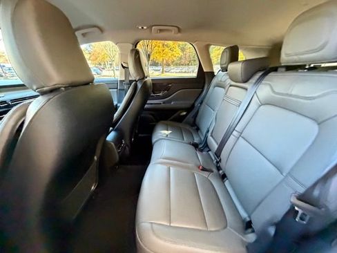 Certified 2024 Lincoln Corsair PREMIERE image 15