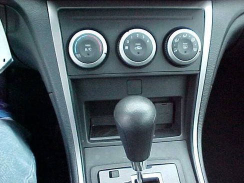 Used 2010 MAZDA MAZDA6 i Sport FWD image 22