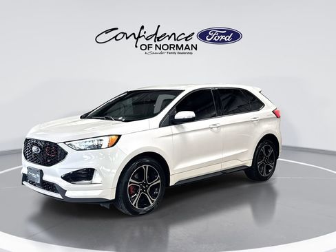 Used 2019 Ford Edge ST w/ Convenience Package image 4