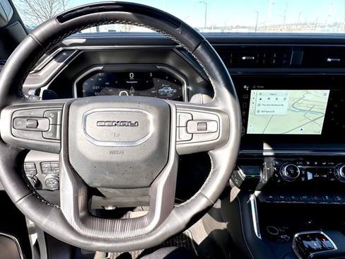 Used 2024 GMC Sierra 1500 Denali Ultimate image 16