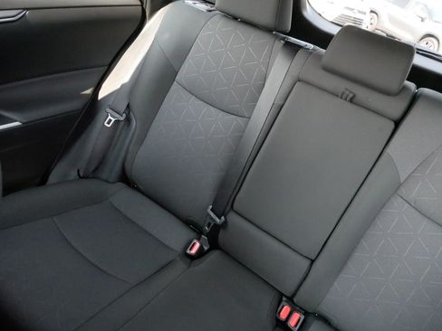 Used 2025 Toyota RAV4 XLE AWD/4WD image 12
