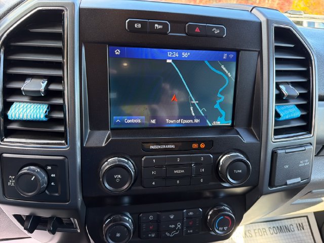 Used 2022 Ford F350 XLT w/ XLT Premium Package AWD/4WD image 21