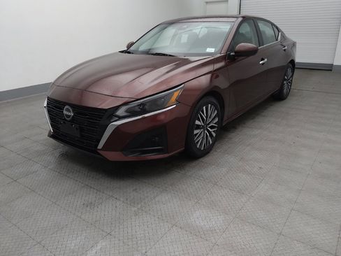 Used 2023 Nissan Altima 2.5 SV image 15
