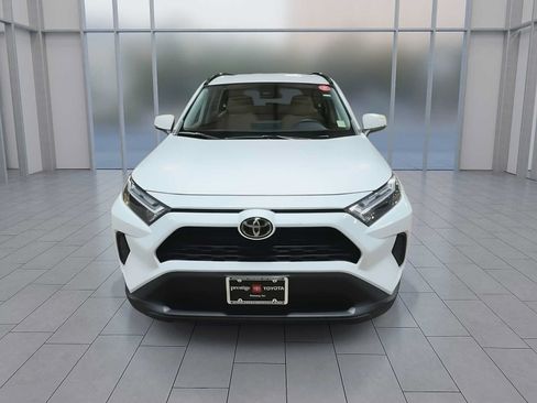 Used 2023 Toyota RAV4 XLE FWD image 3