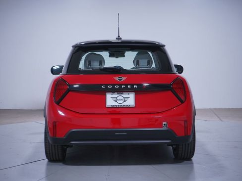 Used 2025 MINI Cooper S image 5