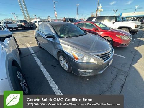 Used 2015 Nissan Altima 2.5 SV w/ Convenience Package image 34