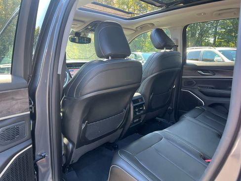 Used 2024 Jeep Grand Cherokee Limited 4xe image 37