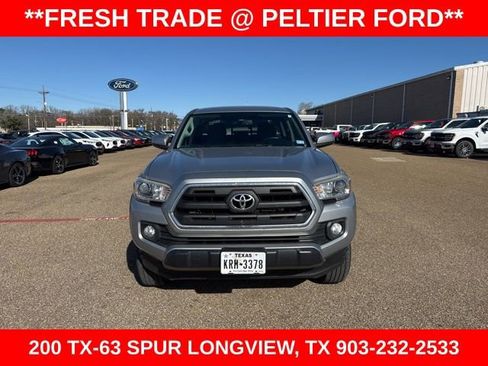 Used 2017 Toyota Tacoma SR5 image 2