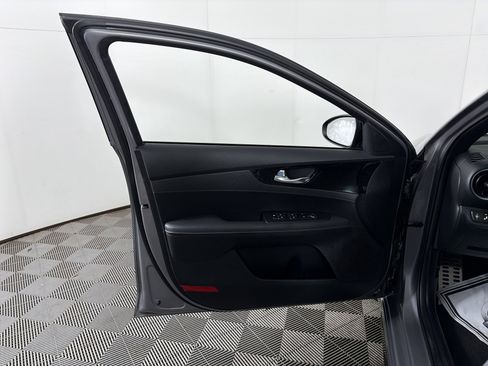 Certified 2024 Kia Forte GT-Line image 27