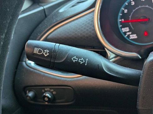 Used 2018 Chevrolet Malibu LT FWD image 7