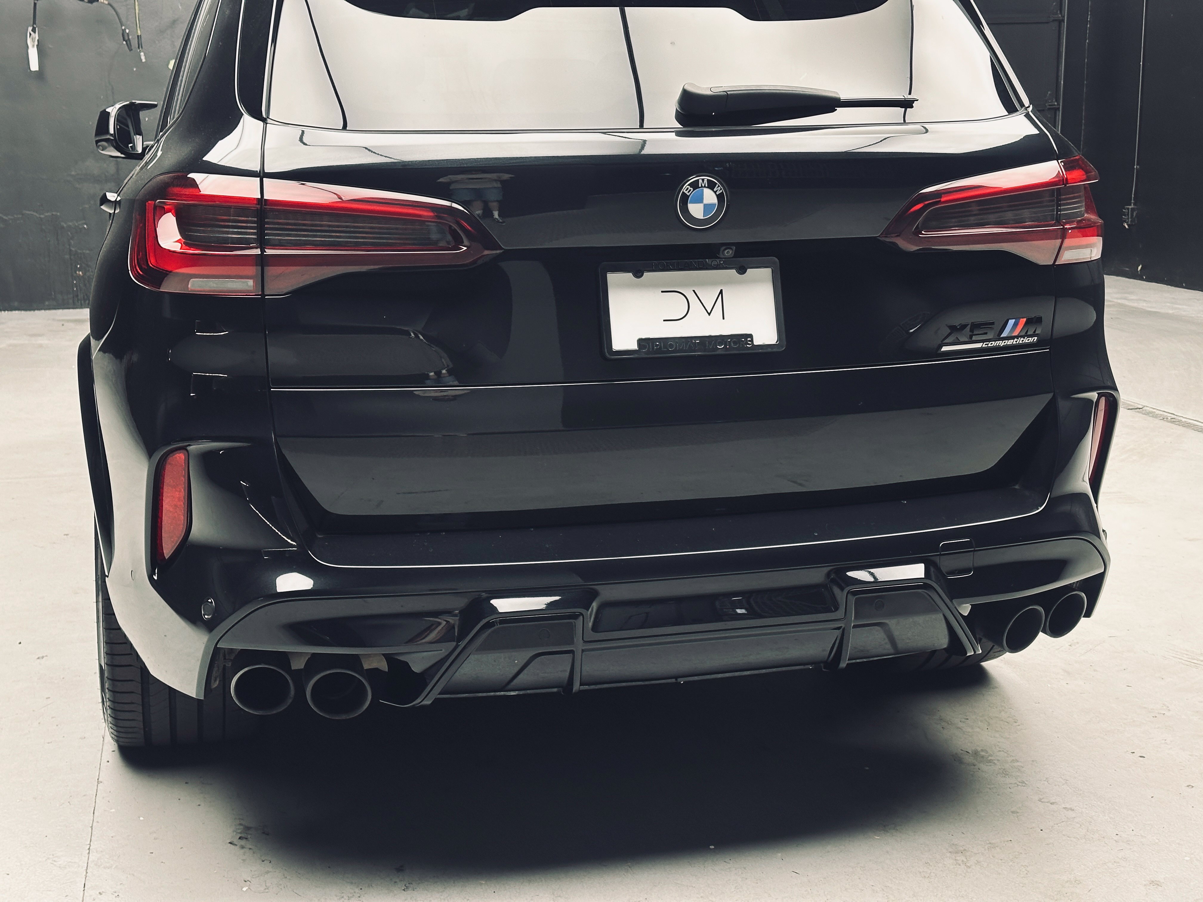 Used 2022 BMW X5 M w/ Competition Package AWD/4WD image 15