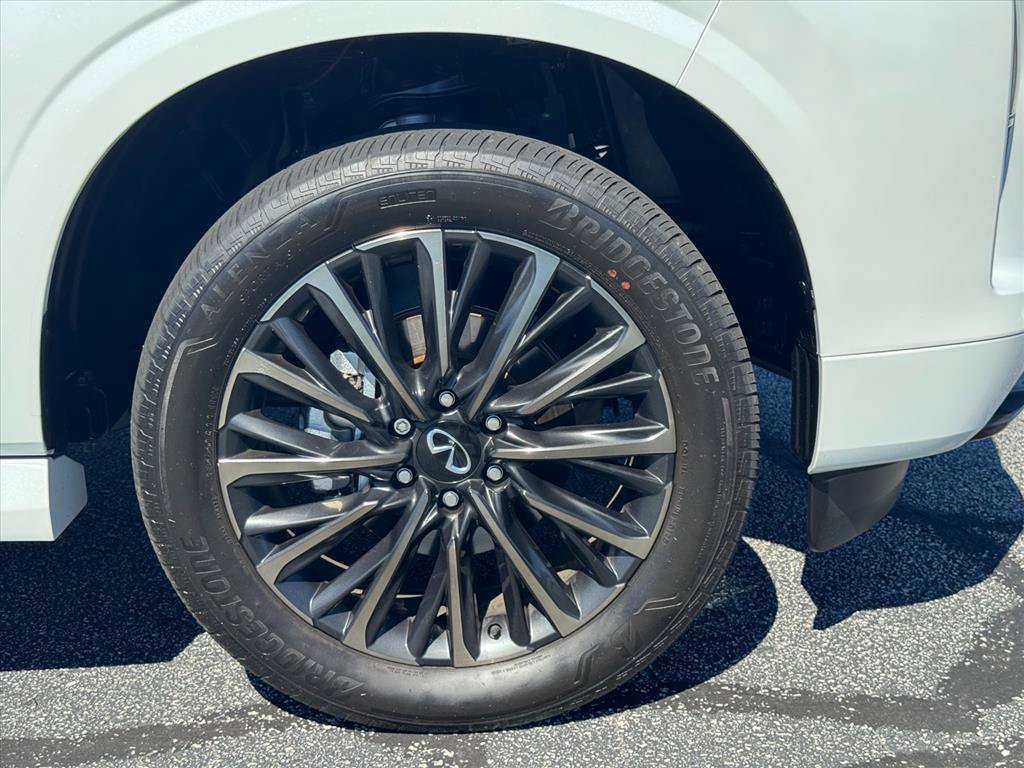 Used 2025 INFINITI QX80 Autograph AWD/4WD image 9