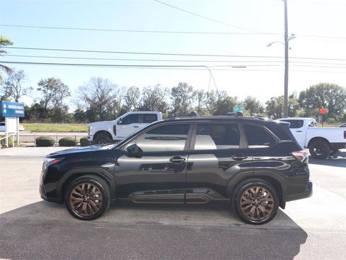 Used 2025 Subaru Forester Sport image 5