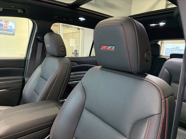 Used 2026 Chevrolet Traverse Z71 w/ Enhanced Driving Package AWD/4WD image 16