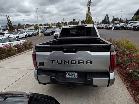 Used 2024 Toyota Tundra Platinum AWD/4WD image 5