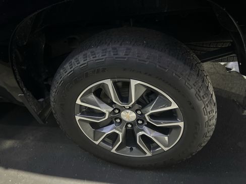 Used 2023 Chevrolet Silverado 1500 LT image 8