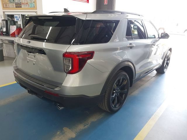 Used 2023 Ford Explorer ST-Line w/ Class IV Trailer Tow Package RWD image 24