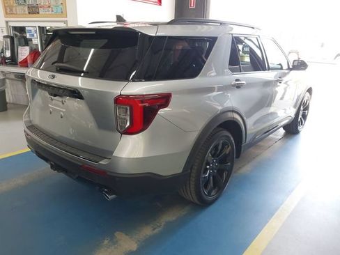 Used 2023 Ford Explorer ST-Line w/ Class IV Trailer Tow Package RWD image 24