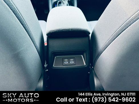 Used 2023 Toyota Corolla LE image 16