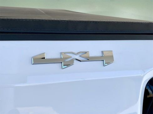 Used 2023 GMC Sierra 1500 Elevation image 45