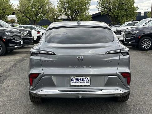 New 2026 Buick Envista Avenir FWD image 3