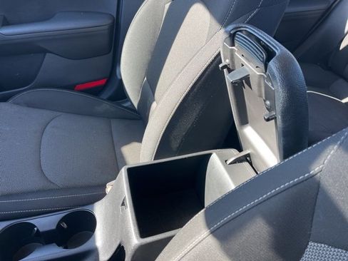 Used 2023 Kia Forte LXS image 28