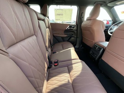 New 2026 Mitsubishi Outlander SEL AWD/4WD image 16