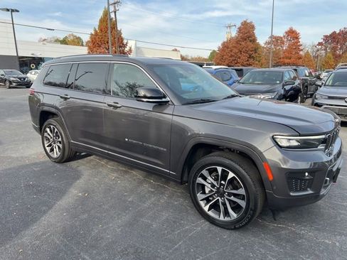 Used 2021 Jeep Grand Cherokee L Overland w/ Advanced Protech Group III image 7