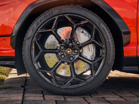 Used 2024 Lamborghini Urus Performante image 15