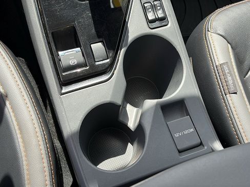Used 2024 Subaru Crosstrek 2.5i Limited AWD/4WD image 19