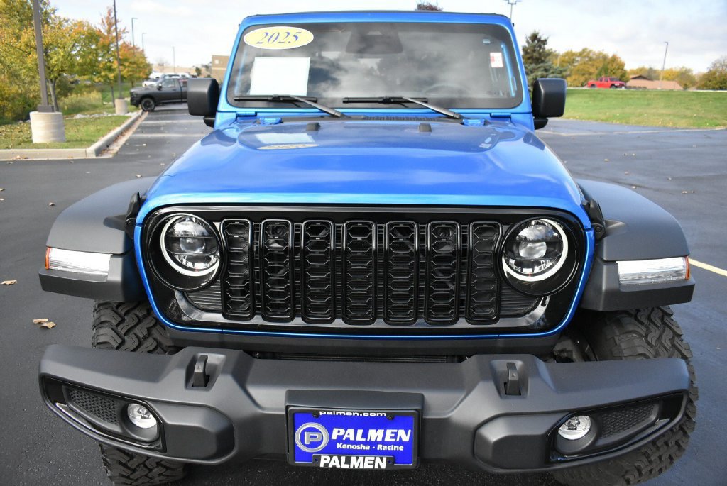 Used 2025 Jeep Wrangler Sport AWD/4WD image 41