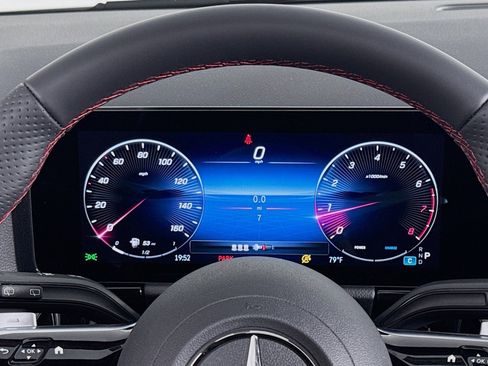 New 2026 Mercedes-Benz GLA 250 image 18