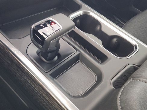 New 2026 Chevrolet Silverado 1500 LT w/ Z71 Off-Road Package image 16