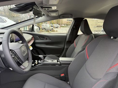 New 2026 Toyota Prius Plug-In Hybrid image 16