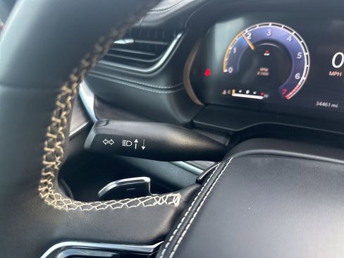 Used 2024 Jeep Grand Cherokee Overland image 17