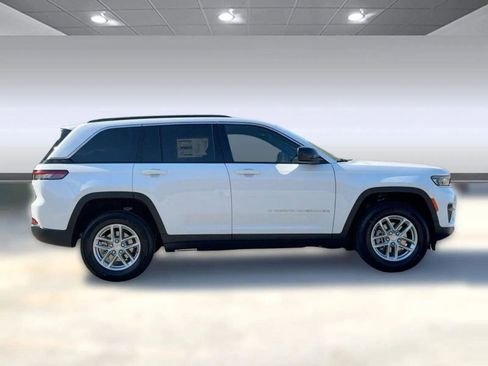 New 2025 Jeep Grand Cherokee Laredo X w/ Luxury Tech Group I image 7