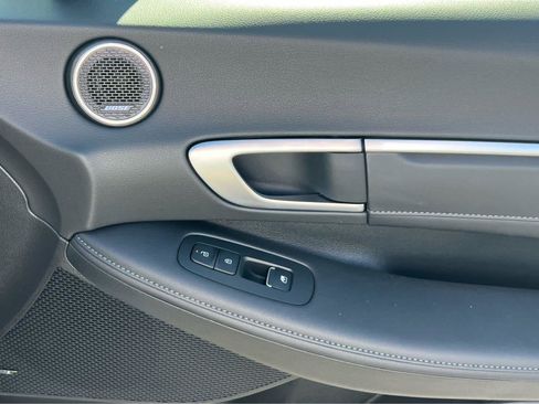 New 2026 Hyundai Sonata Limited FWD image 17