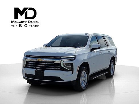 Used 2025 Chevrolet Tahoe LT image 2