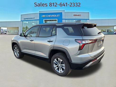 New 2026 Chevrolet Equinox LT w/ Convenience Package II image 3