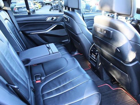 Used 2019 BMW X5 xDrive50i w/ M Sport Package AWD/4WD image 27
