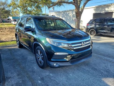 Used 2018 Honda Pilot EX image 1