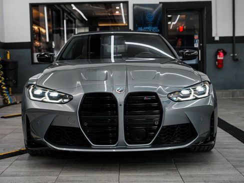 Used 2022 BMW M4 xDrive Competition image 2