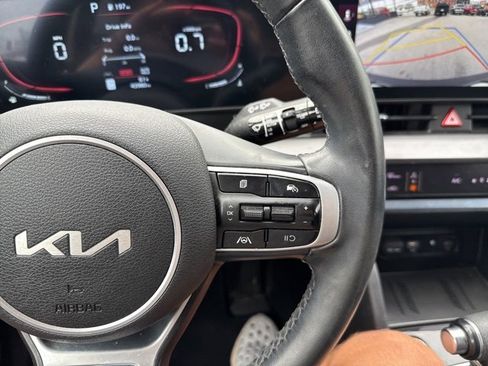 Used 2023 Kia Sportage EX image 24