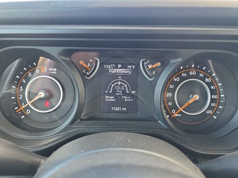 Used 2024 Jeep Gladiator Sport AWD/4WD image 13