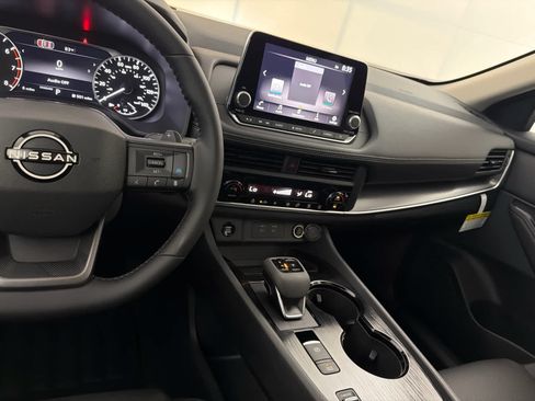 New 2026 Nissan Rogue Dark Armor FWD image 18