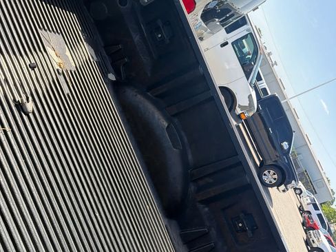 Used 2017 Ford F150 Lariat w/ Equipment Group 502A Luxury AWD/4WD image 8
