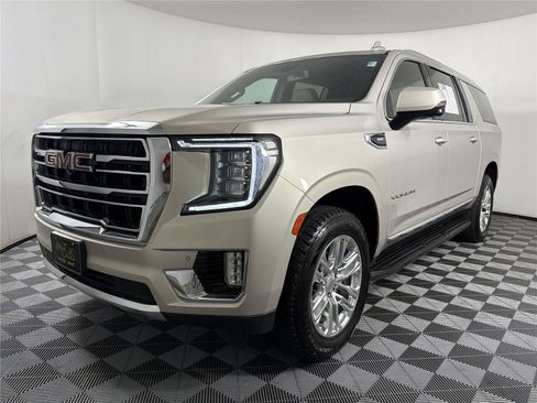 Certified 2021 GMC Yukon XL SLT w/ SLT Luxury Plus Package AWD/4WD image 3